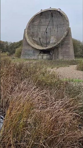 Romney Marsh Sound Mirrors – Britain’s Forgotten Acoustic Defences #Kent #History #romneymarsh
