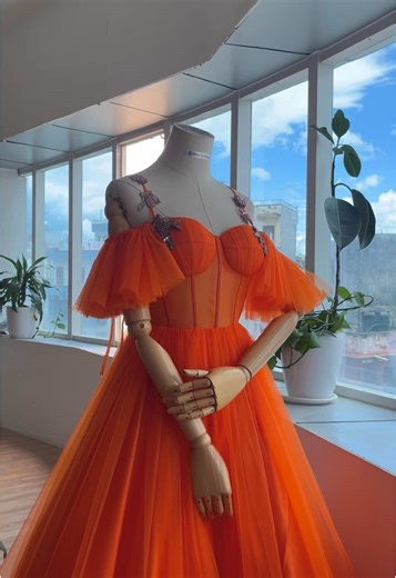Stunning Orange Tulle Dress for Birthdays and Proms
