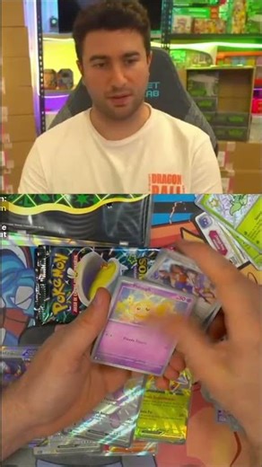 This magic trick ✨ with Pokémon cards fools everyone 👀😬