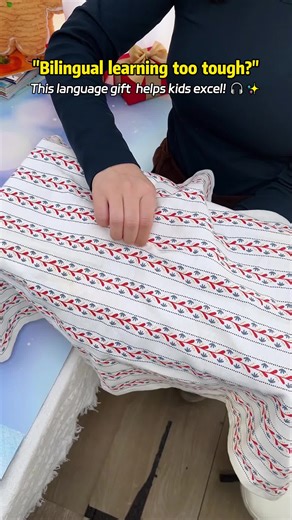 Simple Spanish and English Exposure: Songs and Daily Interaction