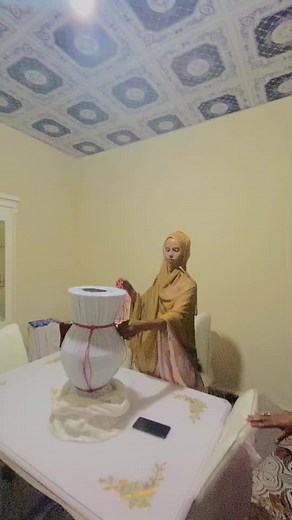 DIY Lantern Decorating with Strings Tutorial