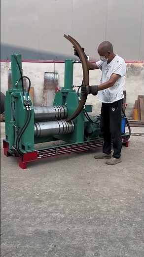 Operate the hydraulic multi-function bending machine to bend round channel steel