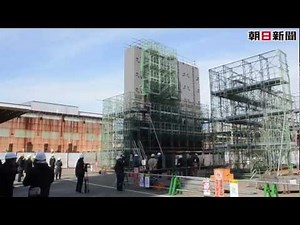 浜岡原発、工事中の防波壁公開