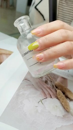 Spring nail design style #springnail #naildesing #nailstyle | 홏홖황황홤홤홨 | Facebook