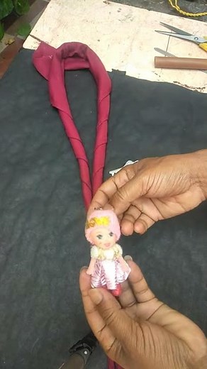 How to make a woggle