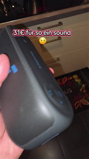 Klein, robust und richtig guter Sound 🔊🔥 Die Anker Soundbox liefert klaren Klang und starken Bass im kompakten Format – perfekt für Zuhause, Park oder unterwegs. Einfach verbinden und Musik an. #Dealsfürdich #Anker #Soundbox #BluetoothSpeaker #musicvibes