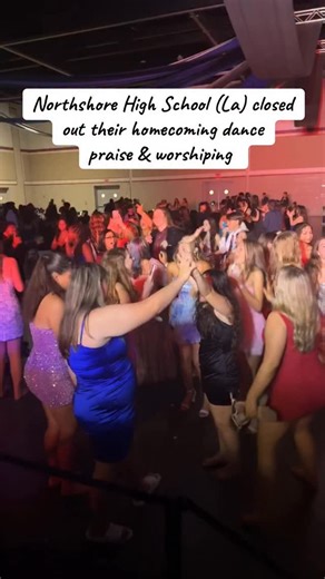 2.7K views · 5.1K reactions | Northshore High School requested to close out their homecoming dance wanting to hear “Praise” by Elevation Worship as the final song of the night. As the DJ, I love the idea of so many kids appreciating this type of music! | DJ Shawny | Facebook