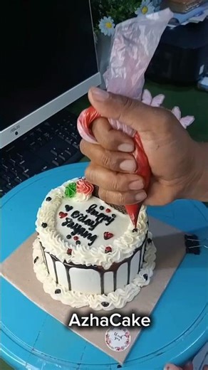 tutorial dekorasi cake coklat pinggir sweet 🤗