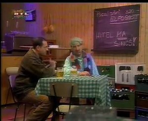 1K views · 231 reactions | Vasárnap van :) | Kabaré Club | Facebook