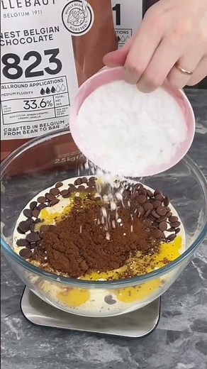 Chocolate Cake Filling recipe in the comments