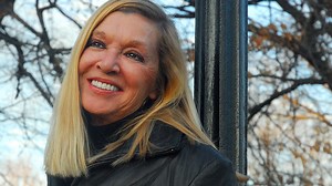 Mary Weiss, lead singer of '60s girl group the Shangri-Las, dies at 75