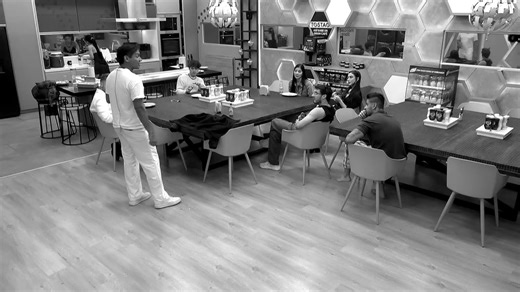 Juanda Caribe habla de su experiencia en MasterChef Celebrity, donde estuvo en riesgo de eliminación 32 veces. Confesó que estuvo involucrado en un conflicto en La casa de los famosos Colombia. 👀😱🏠 #lacasadelosfamososcol3