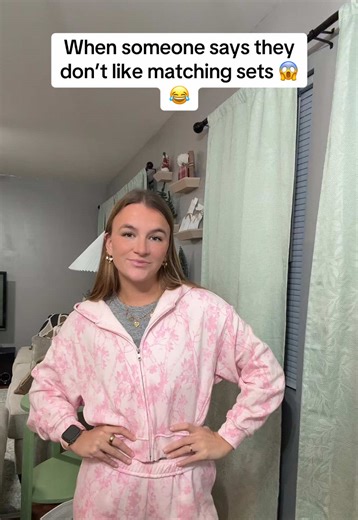 Matching sets make it so much easier to get dressed in the morning! The links for this outfit are in my bio under the Walmart tab! #outfits #matchingset #fashion #lifestyle #trending