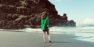 Alice Merton Shares 'run away girl (black sands version)' Ahead of Upcoming Tour