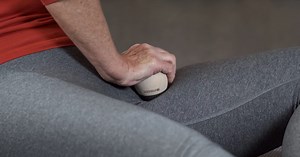 Pressing These 4 Points Can Help Relieve Hip Aches & Pains