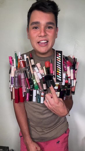 Derritiendo todos mis lipsticks !!!! #makeuphacks #makeupchallenge #lipsticks #fyp