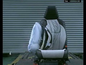 サイドエアバッグ試験（正面） Clazzio ultrasuede / TOYOTA RAV4［サイドエアバッグ試験］
