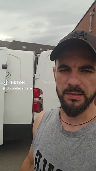 Essential Mobile Detailing Tips for Your Vehicle