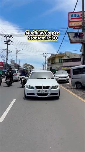 Casper Alpinewhite Motuba BMW 325i Kendaraan Daily Use bermesin N52 ditengah kondisi macet parah bensin masih dapat 10.8 KM/L. Suhu Mesin Aman, Metic Aman, All Indicator No Malfunction.Asalkan dirawat dengan benar, Tidak salah pilih bengkel. Dipakai Daily dalam kota maupun luar kota, di pakai Mudik Macet Parah Ora Ada Masalah dan ga buat dompet Jebol 🫶🫶#bmwmotorsport #bmw #bmwclub #bmwlife #bmwe90msport