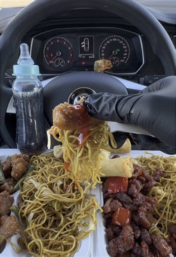 Panda express order 🐼🍜🔥 #mukbang #asmr #canadaeats #food #Foodie moe eats #yummy #cheese #chicken #wings #usafoodie