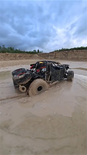 This Traxxas UDR Was Made for MUD