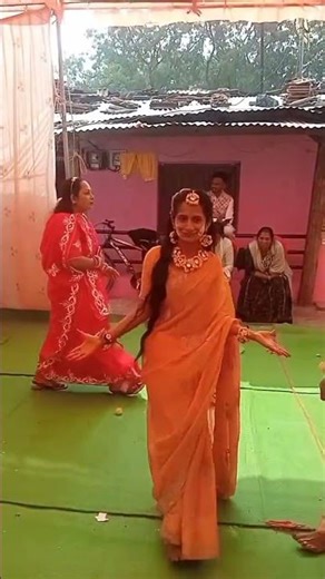 tenu leke me javnga ❤️❤️❤️ #shortvideo #love #sisters #haldisong #haldireels #sisters