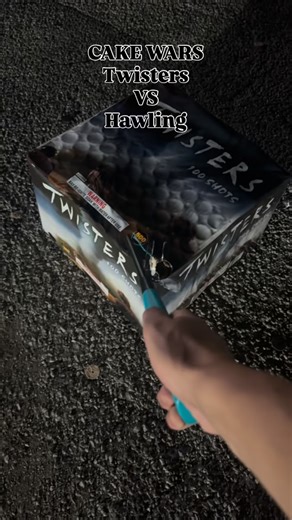 CAKE WARS: Twisters VS Hawling 💥 #pyro #pyrotechnics #firework #fireworks💥 #fireworkshow #fireworksdisplay #boomboompow #fourthofjulyweekend #noisemaker #twisters #nyeparty | House of Fireworks