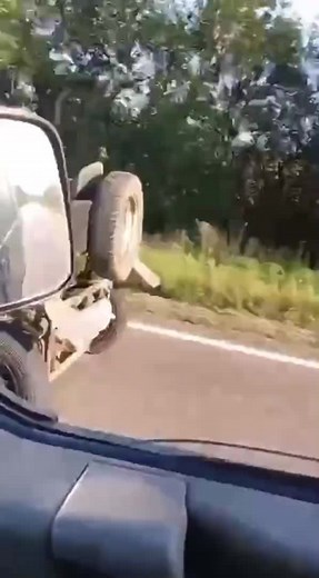 A highly mobile Ukrainian buggy equipped with a roof mounted DShK 12.7mm heavy machine gun | Stop War In Ukraine