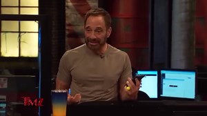 49K views · 489 reactions | #KellyRowland's rep is speaking out after the former Destiny's Child star stormed off the "Today" set over her subpar dressing room  The cast of #TMZonTV reacts and Harvey even makes a surprise phone call!  | TMZ | Facebook