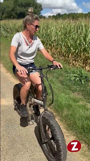 Faire du vélo avec son chien devient facile ! Harnais Easy Ride Zolux
