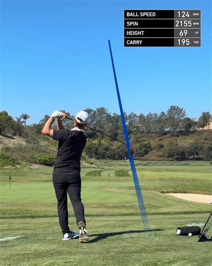 重量靠前 ➡️ 重量靠後 R7 Quad 迷你開球木桿不論是開球或球道擊球都是你的多功能利器。 | TaylorMade Golf Taiwan