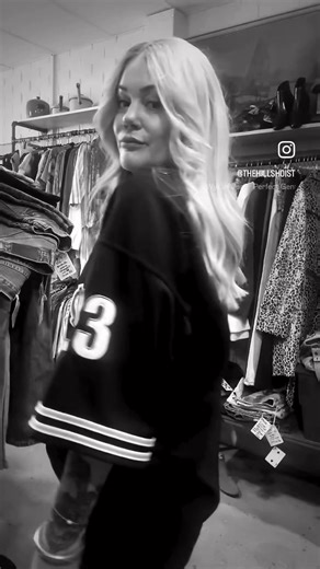 #ootd new fav jersey dress ❤️‍🔥 #baseballjersey #sustainablefashion #vintagefashion #thehillshoistvintageoftd