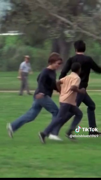 Elvis Presley Walking in 1969 | Change of Habit Scene
