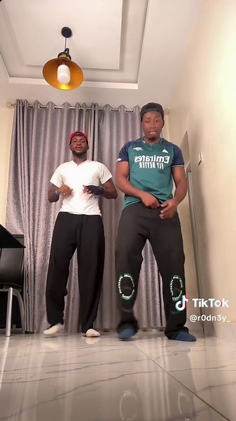 Master the Sweet Melody Dance with Expert Choreography