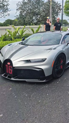 Bugatti Chiron Spotted at Car Show 🔥 #hypercars