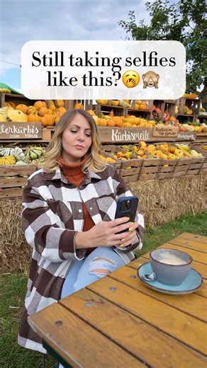7.9K reactions · 347 shares | How to take better selfies  Instead of holding your phone really close to your face try leaning it against something on a table  Than turn on self timer and pose 殺 Bonus if you have props like coffee, cake or something in the foreground to „fill the space“ in your photo ✨ Follow @tori.smi for daily tips and inspo ♥️ #torismicommunity #selfie #selfies #selfiegamestrong | Victoria Schwarzbeck | Facebook