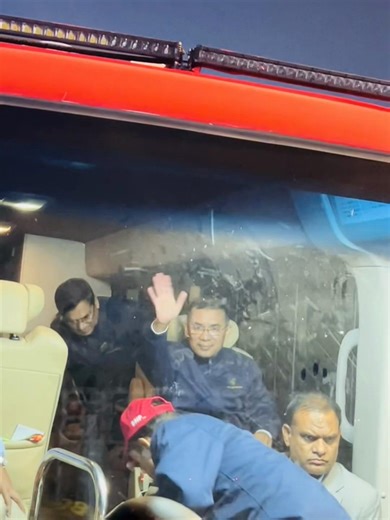 Leadership in Business: Principles and Practices