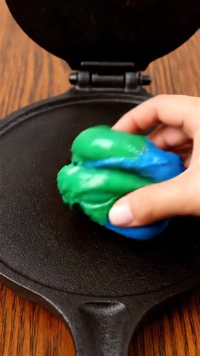 Green and Blue Slime Press ASMR Experience