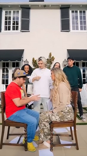 1.4M views · 10K reactions | TikTokers kissing  | XO Team Life | Facebook