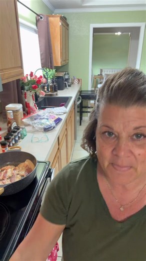 🎉 NEW - BBQ Bacon Cheddar Chicken Comment yum for recipe 👇 | The Lazy K Kitchen