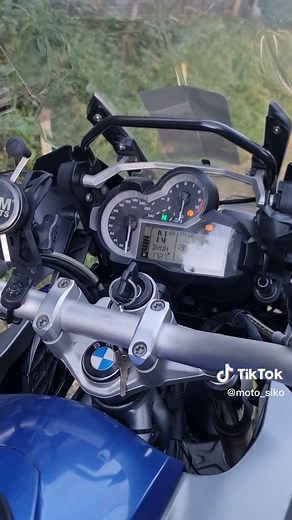 BMW R1200GS Soundcheck with Akrapovic Titanium Headers and Aftermarket Slip On Muffler