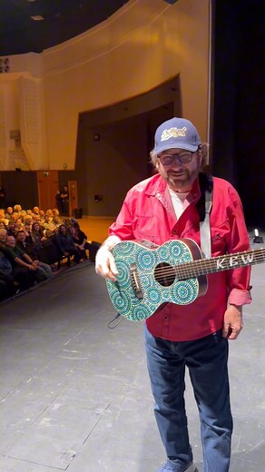 324K views · 4.6K reactions | Halfway through my UK tour… can’t wait to get back next year! | Kevin Bloody Wilson | Facebook