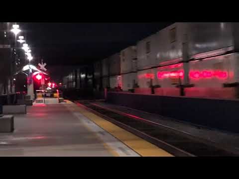 BNSF INTERMODAL HEADING TO BARSTOW YARD