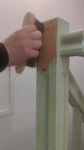 Décapage et Repeinture du Bois: Guide Pratique