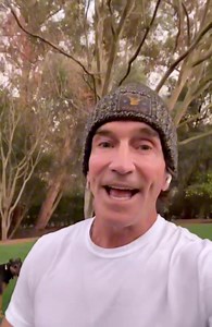 Jeff Probst RESPONDS to Derek Hough wanting to play Survivor and Derek’s challenge for Boston Rob to compete on Dancing with the Stars! Is this setting up a celebrity Survivor and how do you think Boston Rob would do on Dancing with the Stars? #survivor #cbssurvivor #survivorcbs #DWTS #jeffprobst | All Winners Survivor