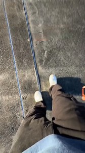  CarPlay zoals het hoort — draadloos, snel en veilig!  gadgetreus.nl/products/draadloze-carplay-adapter-v4 ✅ Geen kabels meer — stream muziek, navigeer en bel handsfree ✅ Ondersteunt Waze, Spotify, Maps en meer ✅ Compact en stabiel — past in je auto zonder storingen | Gadgetreus.nl | Facebook