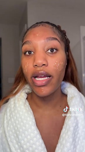 Supergoop Sunscreen Review: Sunscreen or Sun-cast? ☀️