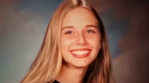 Ghislaine Maxwell Filthy Rich Trailer VO