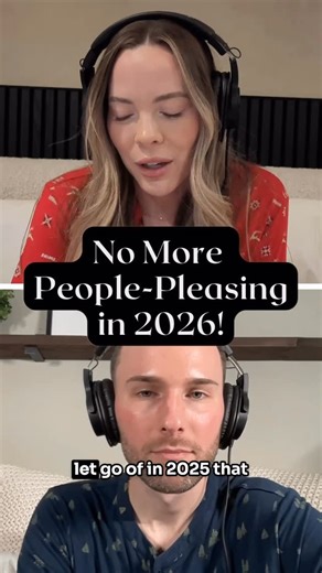 FILL ME IN on Instagram: "It shouldn’t take a pregnancy to start saying “no,” but hey, whatever gets the job done! 2025 taught us that if someone makes you feel negative, they don’t get a seat at your table. Prioritize: ➡️ Quality over quantity. ➡️ Your peace over their opinion. ➡️ Your goals over their drama. Hear the full conversation on the latest episode of Fill Me In: 2025 Aesthetics Wrap-Up | Fill Me In: An Aesthetics Podcast | Episode 44 Link in Bio! #Boundaries #PeoplePleaser #GrowthMind