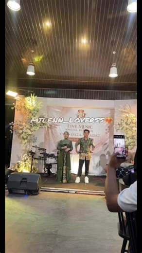 Masyaallah milen cu amat sih baju nya couple😍🤏@DA7.Valen @DA7 MILA #milen #valenda7 #milada7 #milenlovers